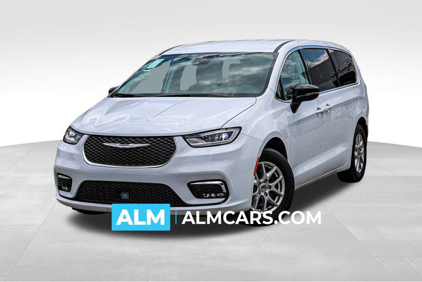 2024 Chrysler Pacifica Touring L — Minivan — 59,842 mi — Newnan, GA