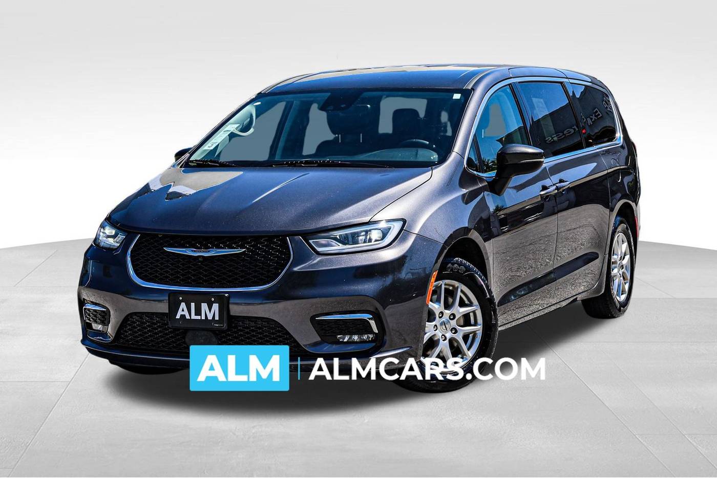 2023 Chrysler Pacifica Touring L — Minivan — 65,486 mi — Newnan, GA