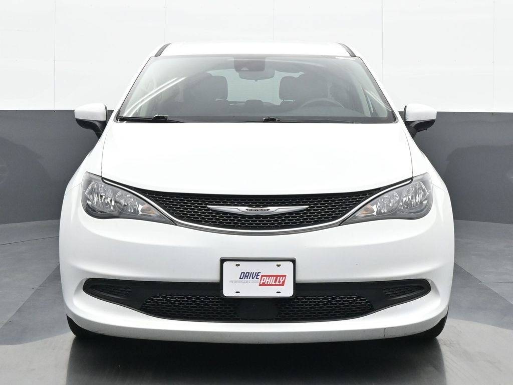 2021 Chrysler Voyager LX — Minivan — 53,217 mi — Philadelphia, PA