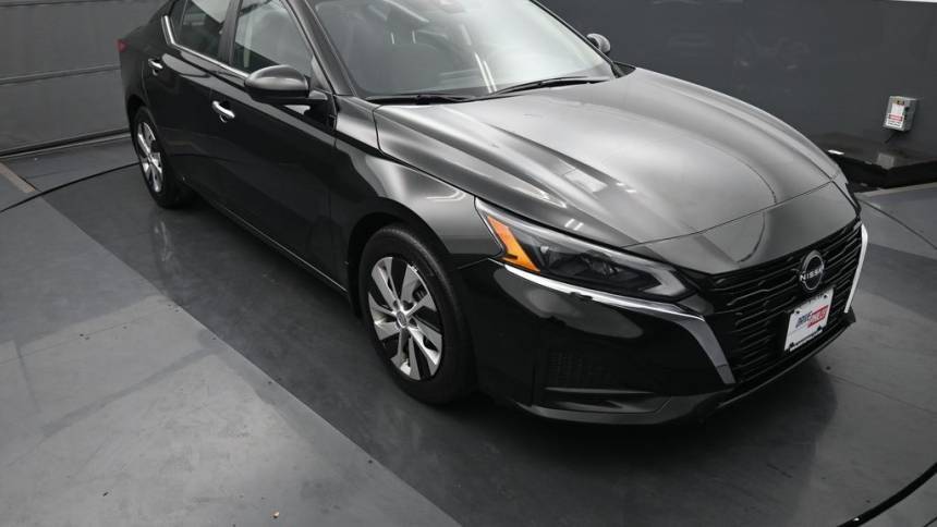 2023 Nissan Altima S — Sedan — 33,307 mi — Philadelphia, PA