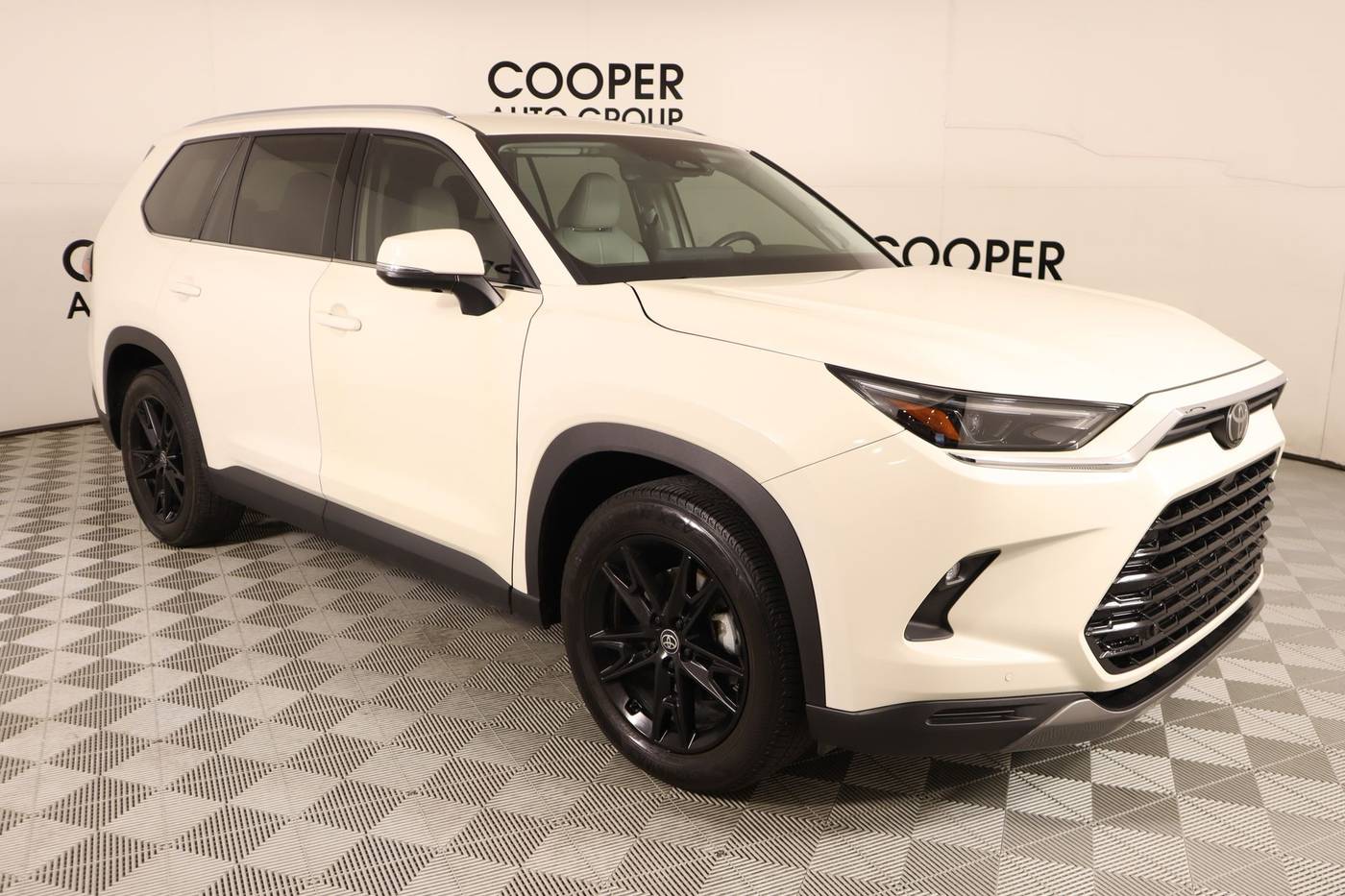 2024 Toyota Grand Highlander Limited — SUV — 34,779 mi — Midwest City, OK