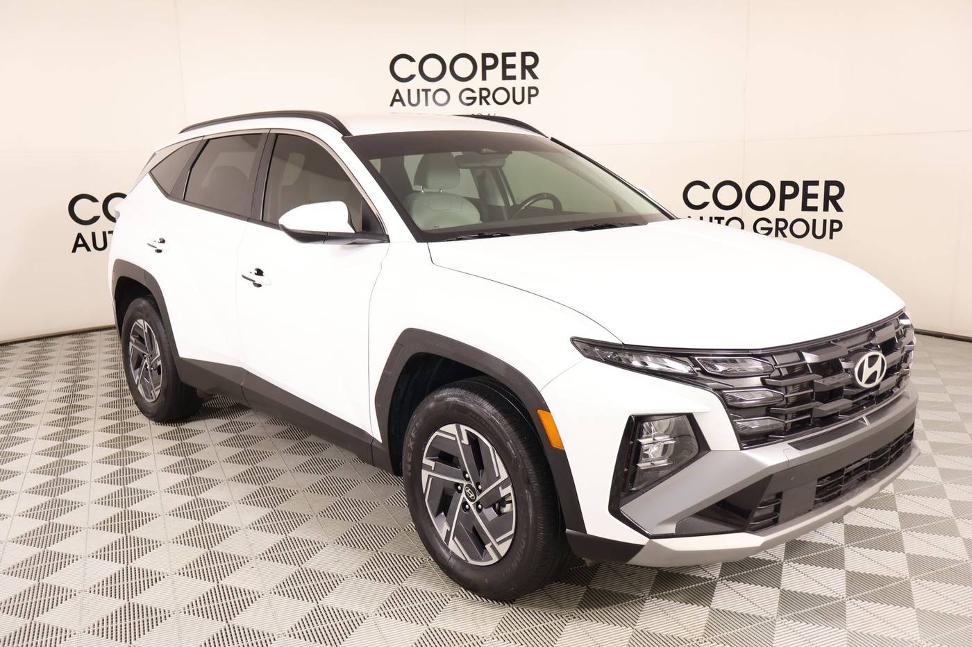 2025 Hyundai Tucson Hybrid Blue — SUV — 28,832 mi — Midwest City, OK