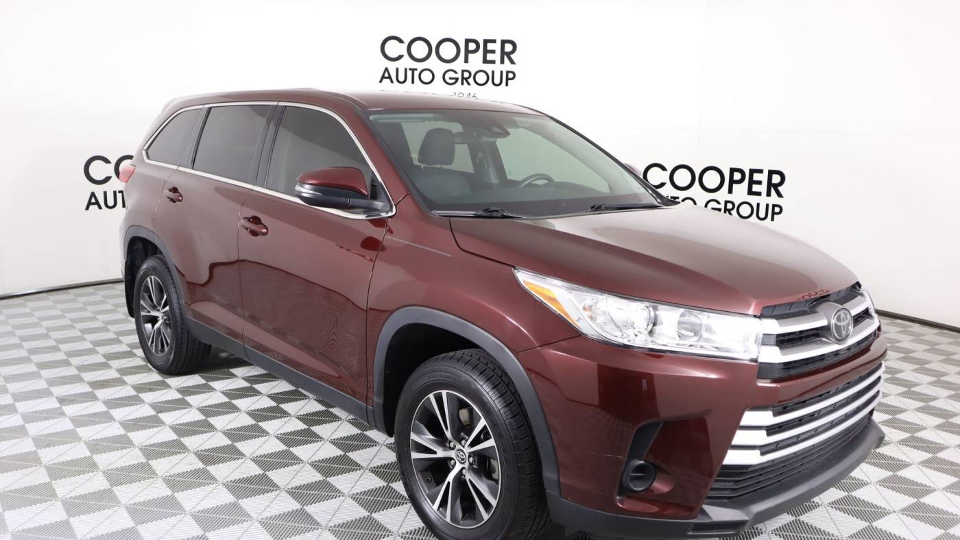 2019 Toyota Highlander LE V6 — SUV — 58,075 mi — Midwest City, OK