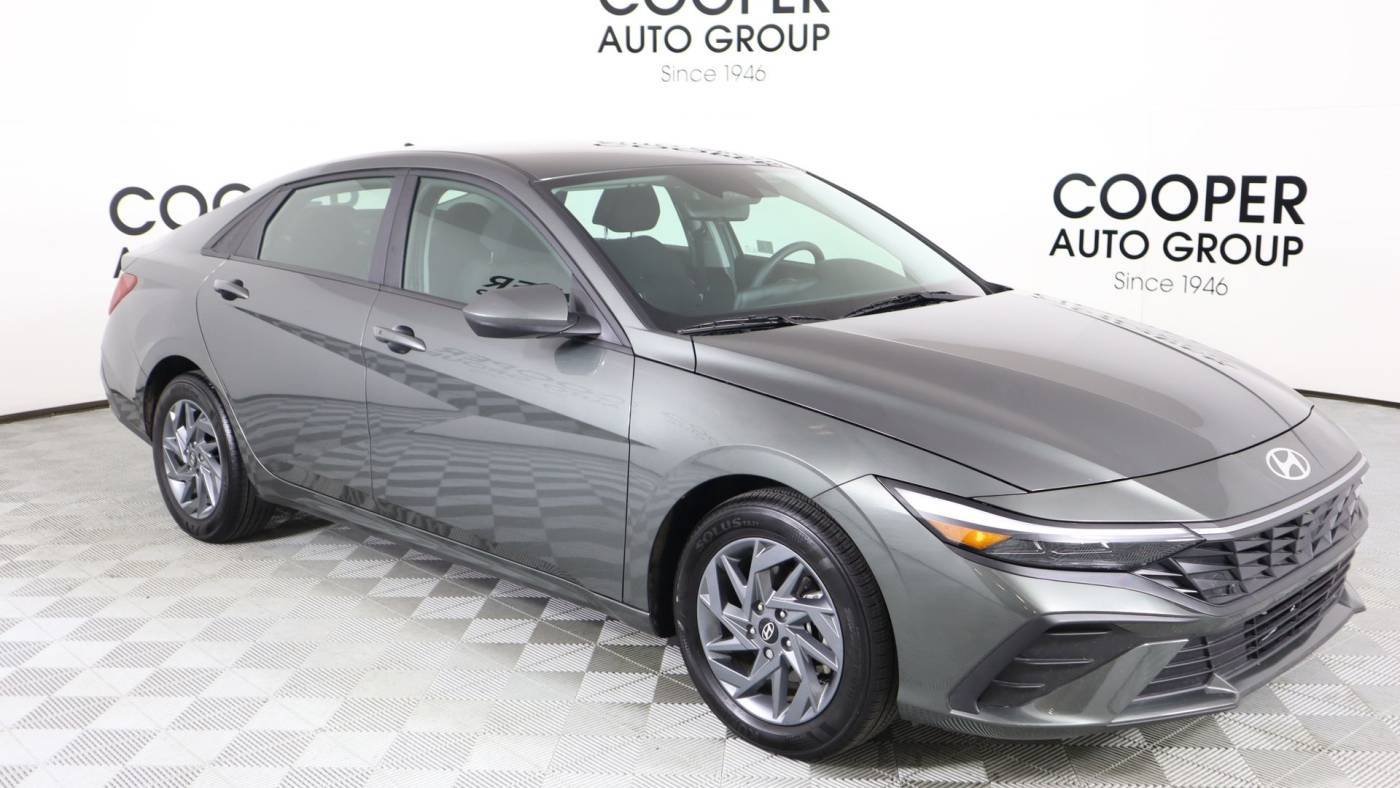 2024 Hyundai Elantra SEL — Sedan — 9,630 mi — Midwest City, OK
