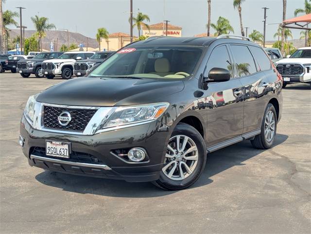 2015 Nissan Pathfinder SV — SUV — 128,309 mi — Hemet, CA