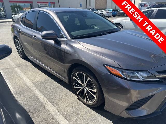 2020 Toyota Camry SE — Sedan — 33,437 mi — Hemet, CA