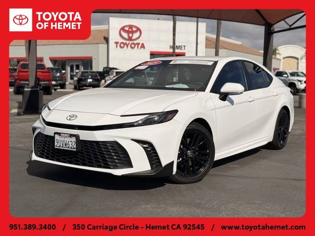 2025 Toyota Camry Hybrid SE — Sedan — 522 mi — Hemet, CA