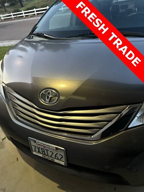 2015 Toyota Sienna XLE — Minivan — 170,050 mi — Hemet, CA