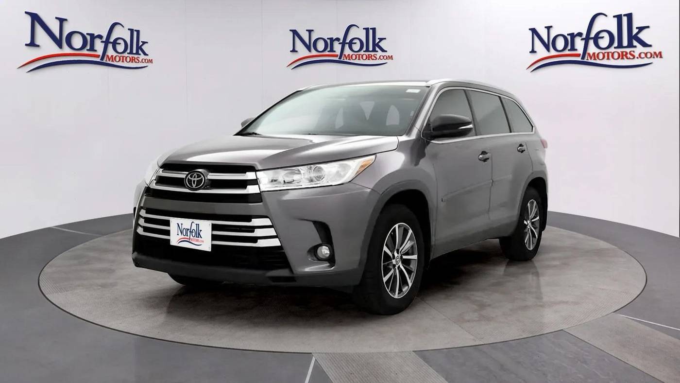 2018 Toyota Highlander LE Plus — SUV — 105,140 mi — Denver, CO