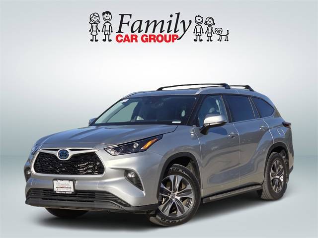 2024 Toyota Highlander Hybrid XLE — SUV — 12,228 mi — Burleson, TX