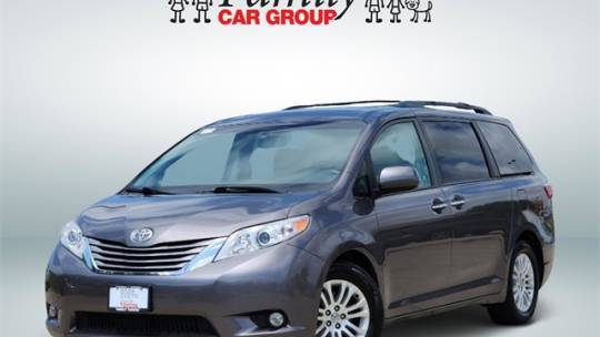2017 Toyota Sienna XLE — Minivan — 80,278 mi — Burleson, TX