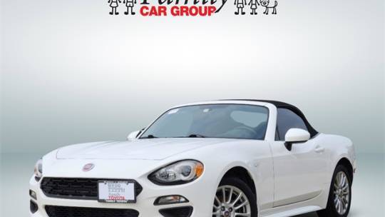 2017 FIAT 124 Spider Classica — Convertible — 60,352 mi — Burleson, TX