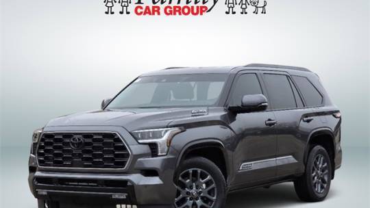 2025 Toyota Sequoia Platinum — SUV — 6,766 mi — Burleson, TX