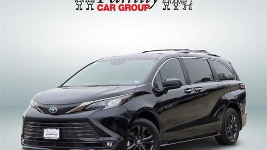 2024 Toyota Sienna Woodland Edition