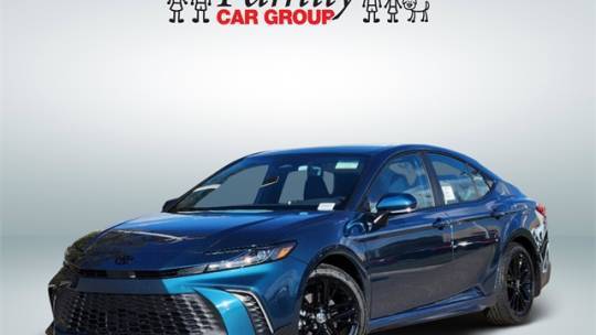 2025 Toyota Camry Hybrid SE — Sedan — 20,158 mi — Burleson, TX