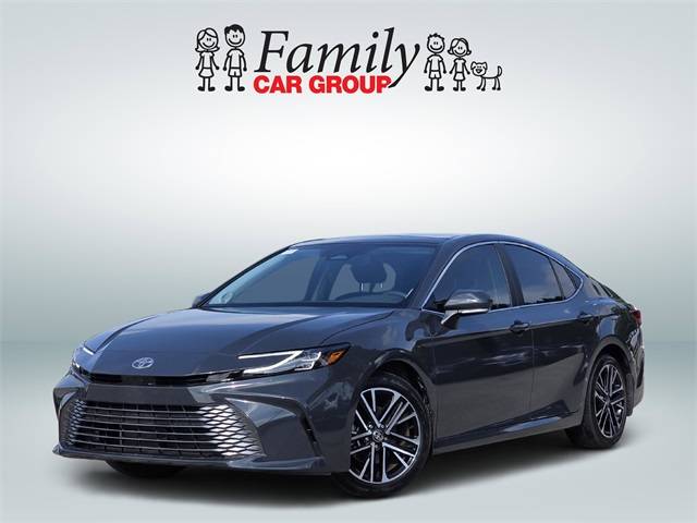 2025 Toyota Camry XLE — Sedan — 3,501 mi — Burleson, TX