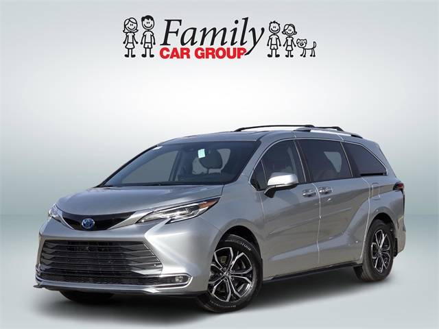 2025 Toyota Sienna Platinum — Minivan — 9,392 mi — Burleson, TX