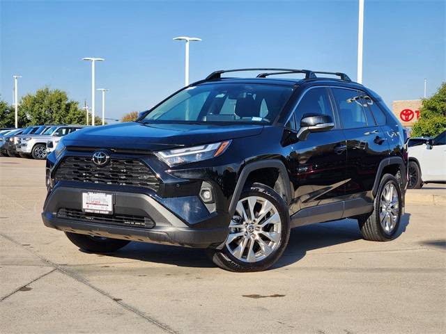 2024 Toyota RAV4 XLE Premium — SUV — 13,704 mi — Burleson, TX