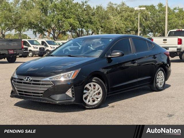 2019 Hyundai Elantra SE — Sedan — 98,600 mi — St. Petersburg, FL