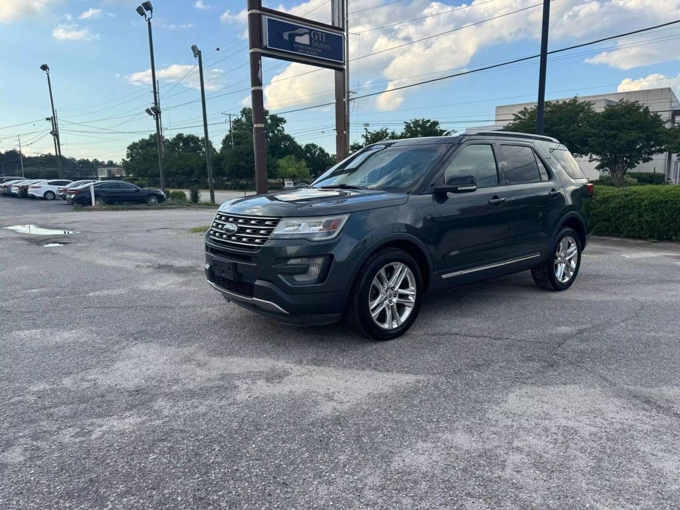 2016 Ford Explorer XLT — SUV — 140,831 mi — Columbia, SC