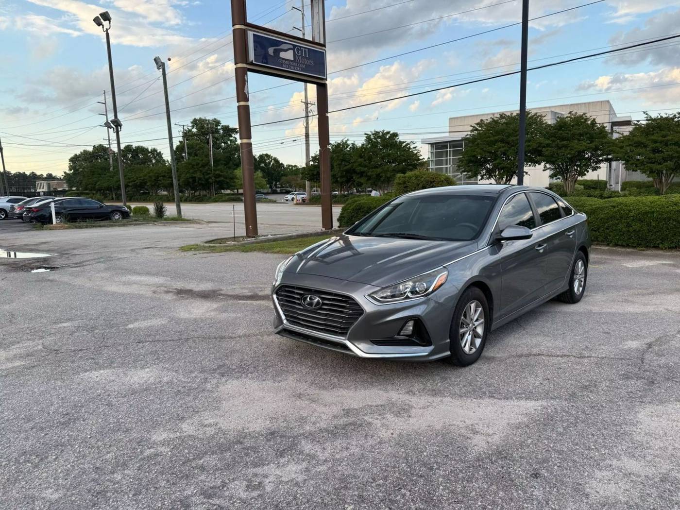 2019 Hyundai Sonata SE — Sedan — 108,921 mi — Columbia, SC