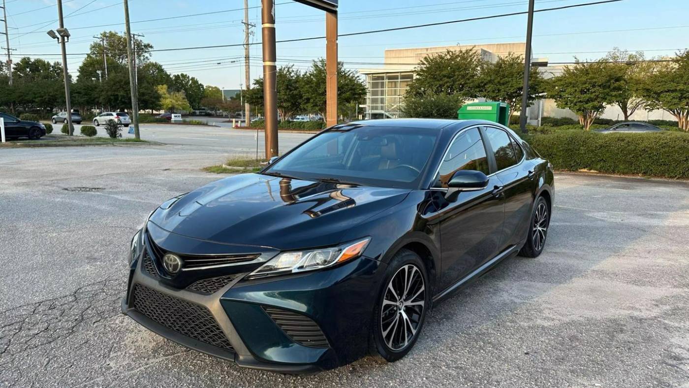 2018 Toyota Camry SE — Sedan — 116,275 mi — Columbia, SC