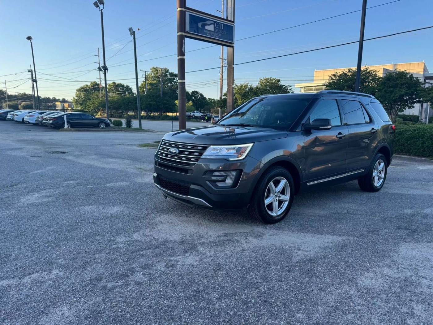 2017 Ford Explorer XLT — SUV — 91,230 mi — Columbia, SC