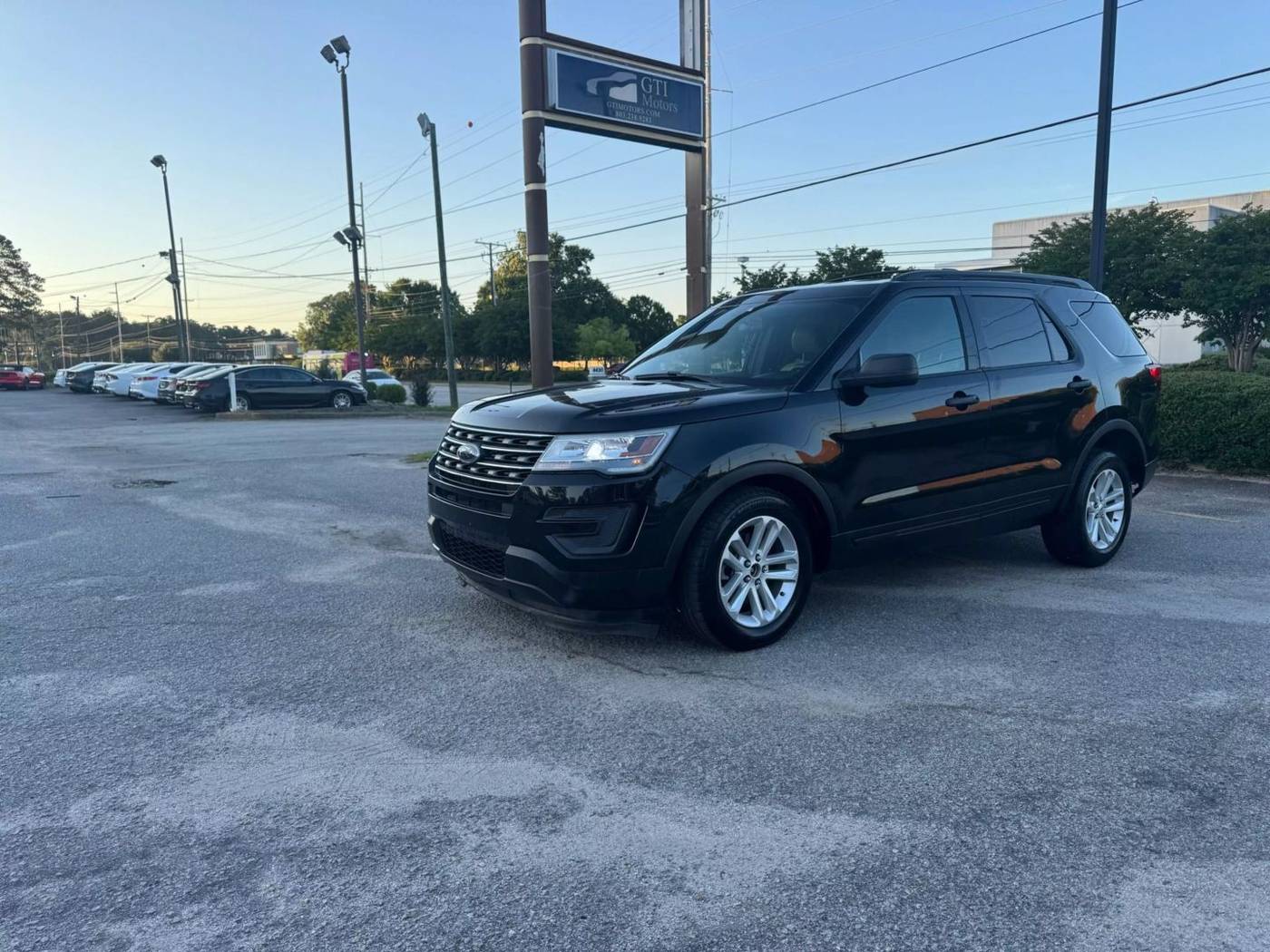 2017 Ford Explorer Base — SUV — 123,019 mi — Columbia, SC