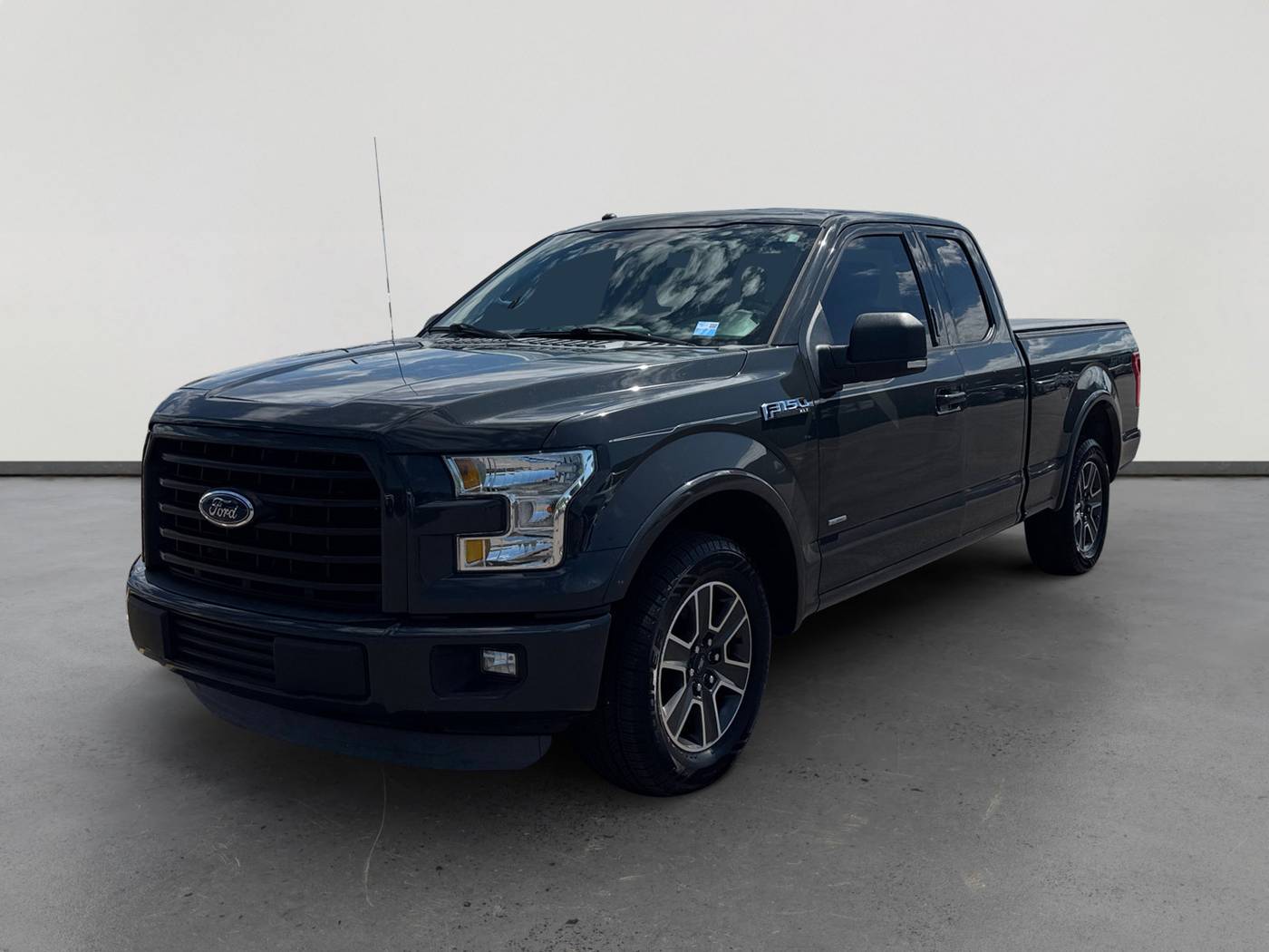 2016 Ford F-150 XLT — Pickup Truck — 99,358 mi — Peoria, AZ