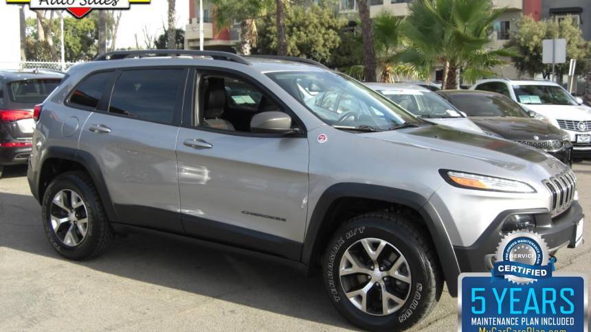 2017 Jeep Cherokee Trailhawk — SUV — 86,360 mi — Escondido, CA