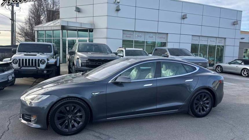 2016 Tesla Model S 90D