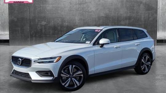 2023 Volvo V60 Cross Country Plus — Wagon — 2,387 mi — Clearwater, FL