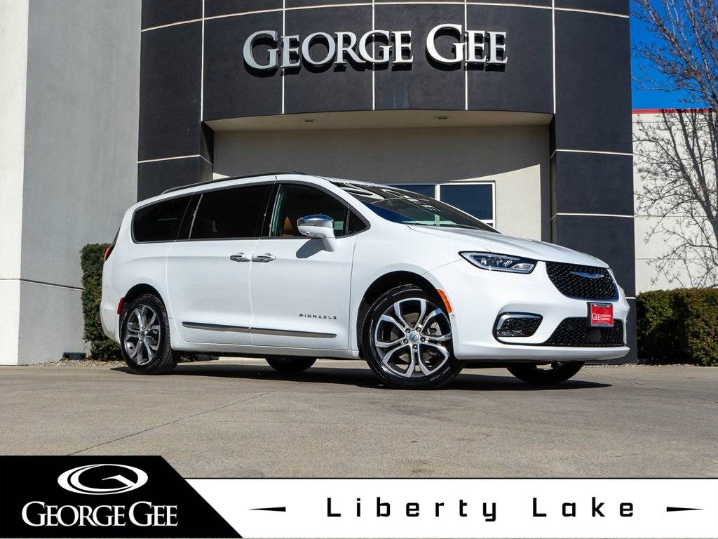2024 Chrysler Pacifica Pinnacle — Minivan — 6,141 mi — Liberty Lake, WA
