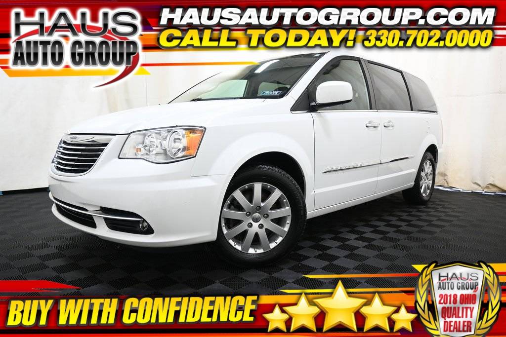 2016 Chrysler Town & Country Touring — Minivan — 72,978 mi — Canfield, OH