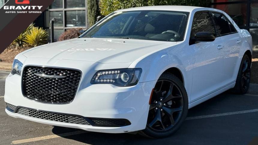 2022 Chrysler 300 Touring — Sedan — 17,317 mi — Atlanta, GA