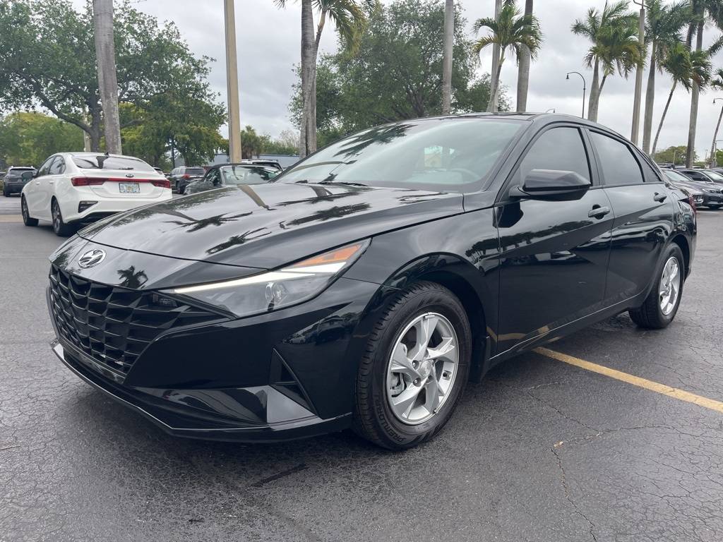 2023 Hyundai Elantra SE — Sedan — 22,112 mi — Plantation, FL