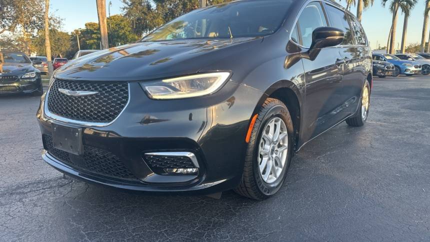 2022 Chrysler Pacifica Touring L — Minivan — 74,664 mi — Plantation, FL