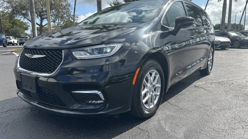 2022 Chrysler Pacifica Touring L — Minivan — 75,991 mi — Plantation, FL