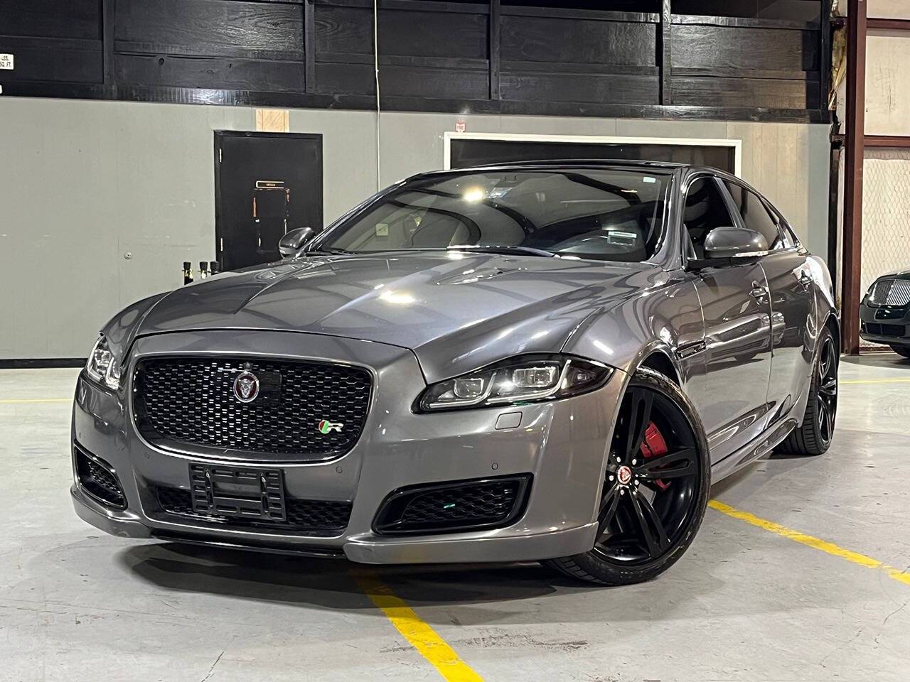2016 Jaguar XJ R — Sedan — 112,680 mi — Victoria, TX