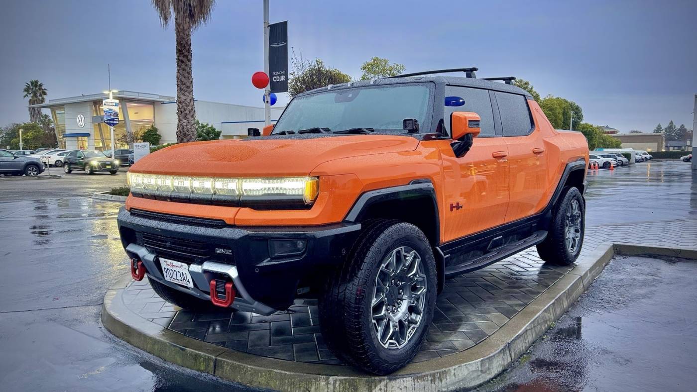 2024 GMC HUMMER EV Pickup 3X — Pickup Truck — 6,150 mi — Newark, CA