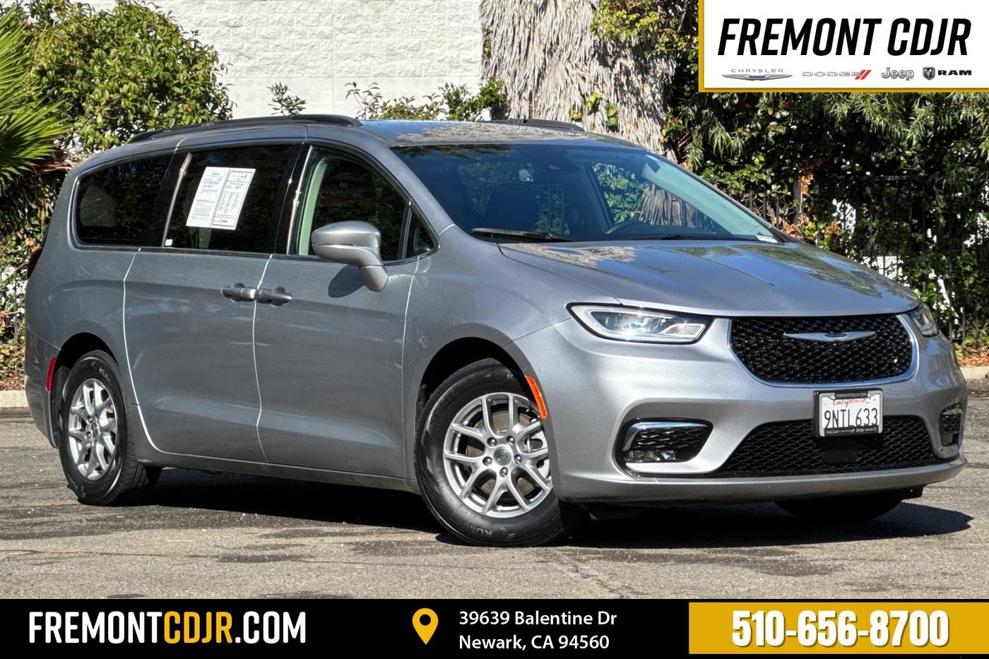 2021 Chrysler Pacifica Touring — Minivan — 52,766 mi — Newark, CA