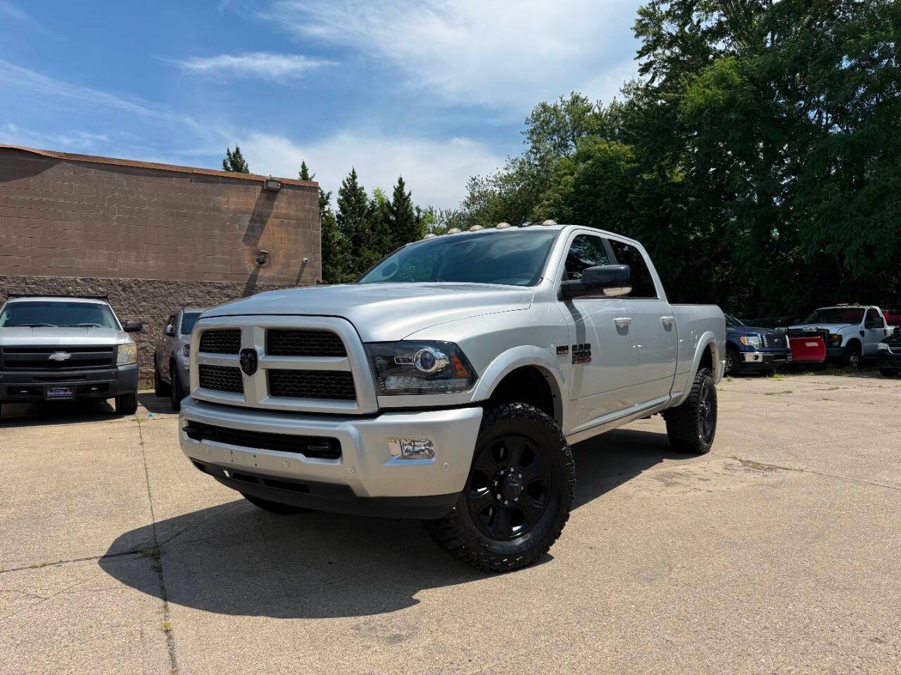 2016 Ram 2500 Laramie — Pickup Truck — 102,000 mi — Milford, OH
