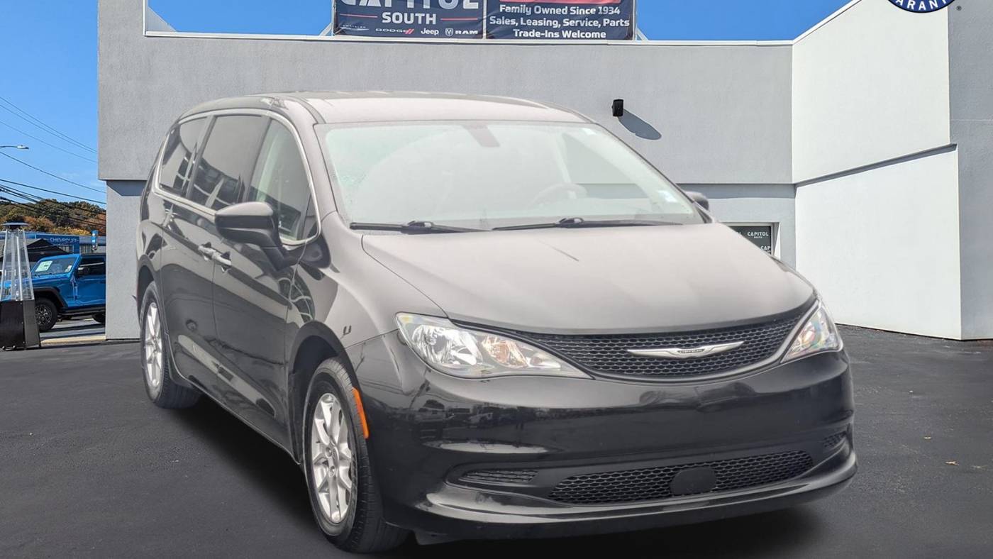 2022 Chrysler Voyager LX — Minivan — 61,264 mi — New London, CT
