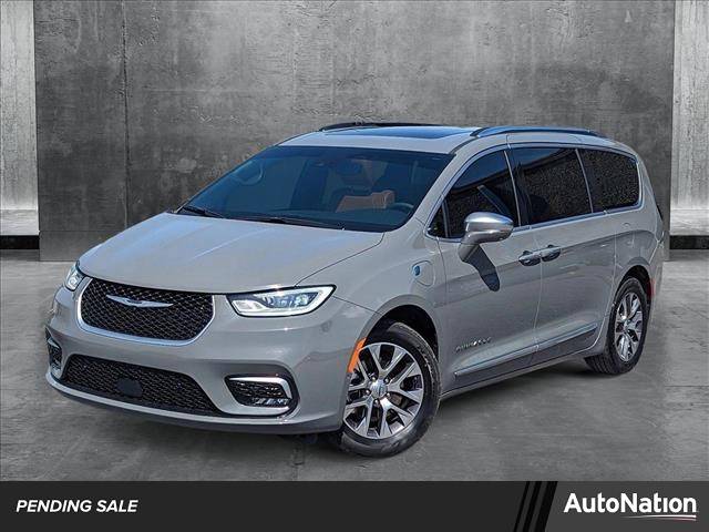 2022 Chrysler Pacifica Hybrid Pinnacle — Minivan — 37,039 mi — Spokane, WA
