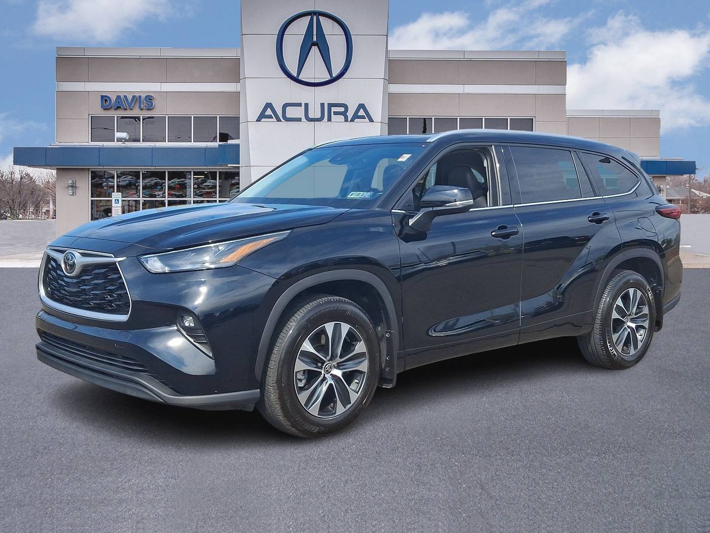 2022 Toyota Highlander XLE — SUV — 22,077 mi — Langhorne, PA