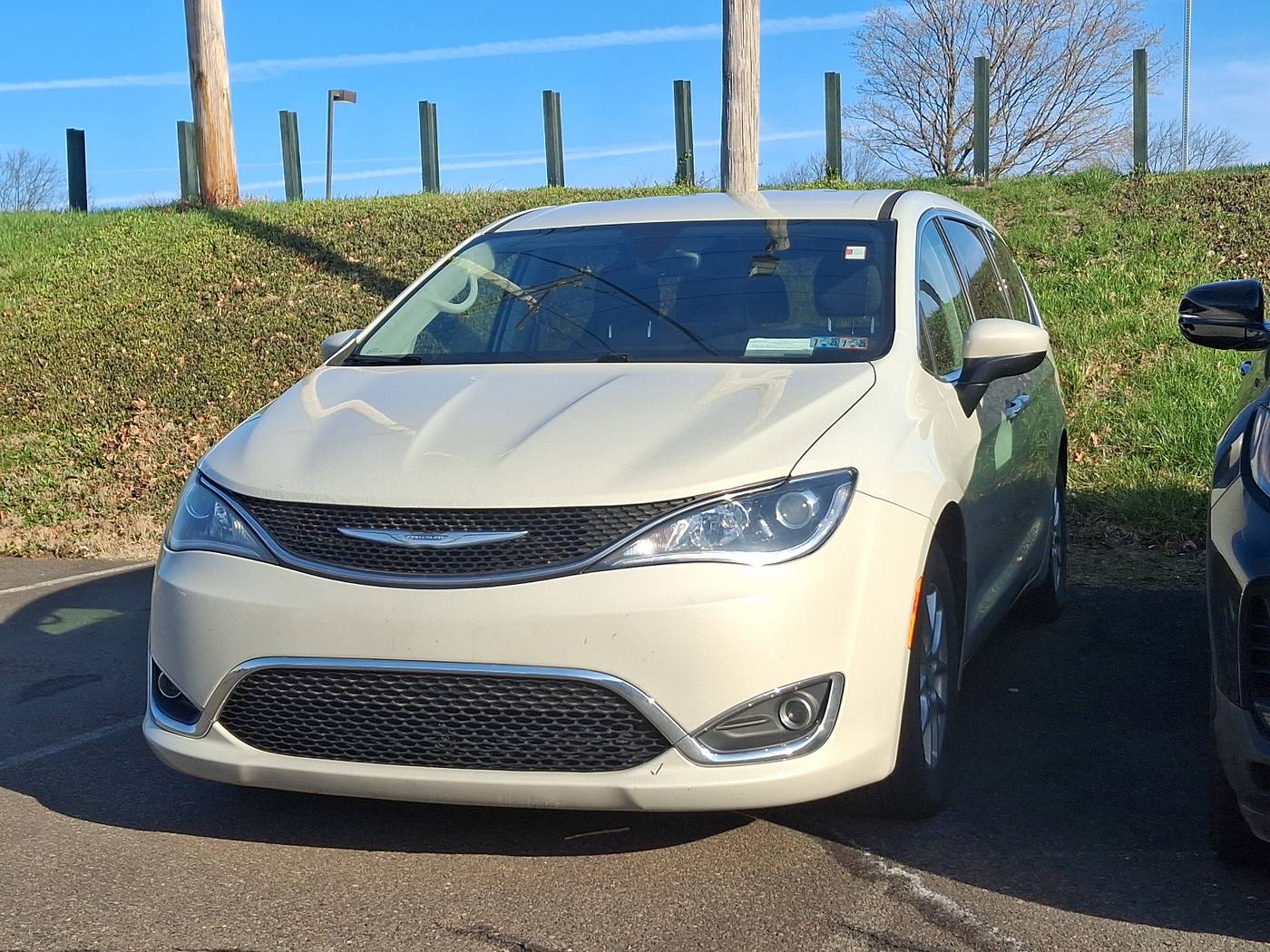 2017 Chrysler Pacifica Touring Plus — Minivan — 75,296 mi — Langhorne, PA