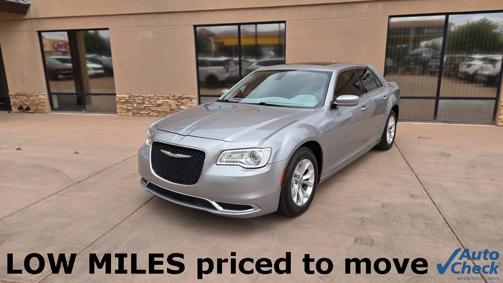 2016 Chrysler 300 Limited — Sedan — 68,387 mi — Sierra Vista, AZ
