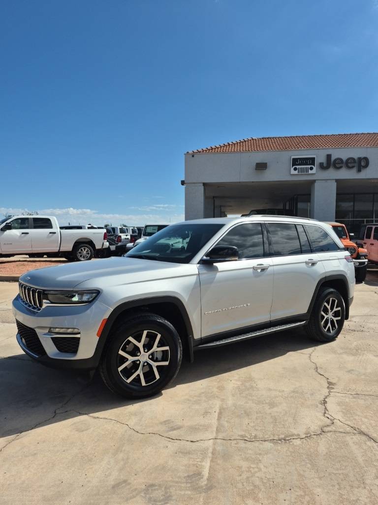 2024 Jeep Grand Cherokee Limited — SUV — 4,970 mi — Sierra Vista, AZ