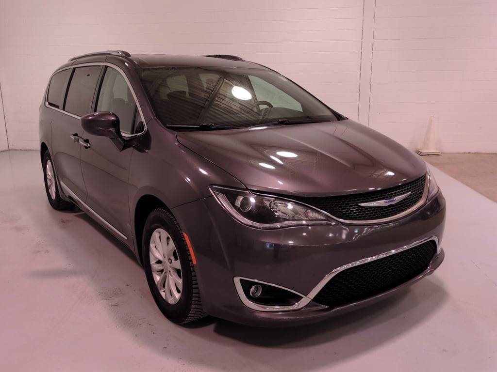 2018 Chrysler Pacifica Touring L Plus — Minivan — 92,466 mi — Southfield, MI