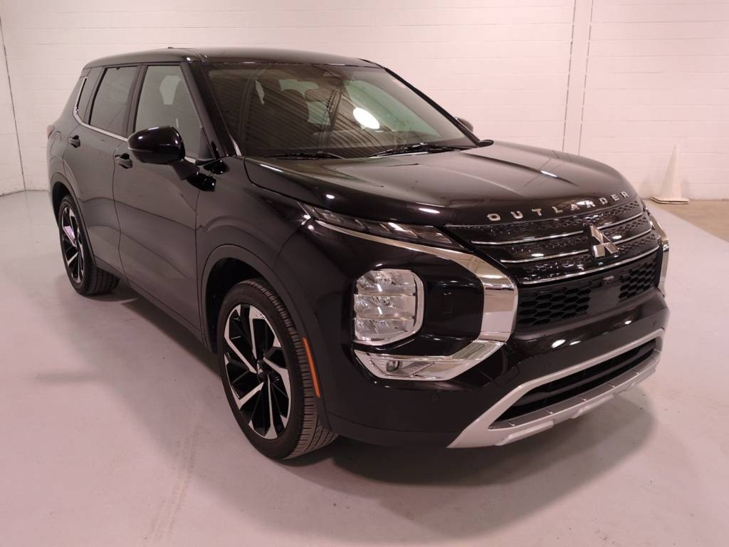2023 Mitsubishi Outlander SE — SUV — 27,537 mi — Southfield, MI